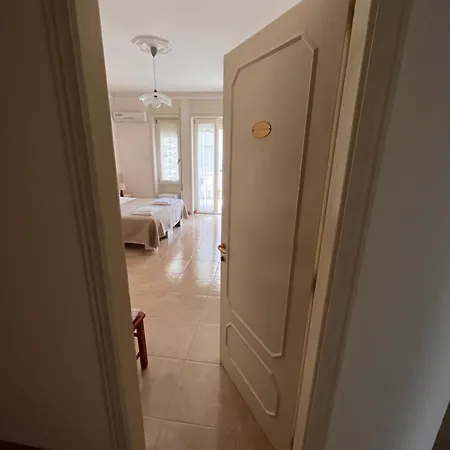 Kalypso Oda ve Kahvaltı 3*