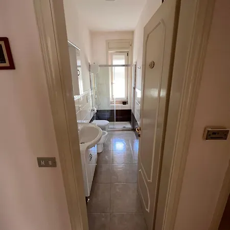 Kalypso Bed & Breakfast 3*